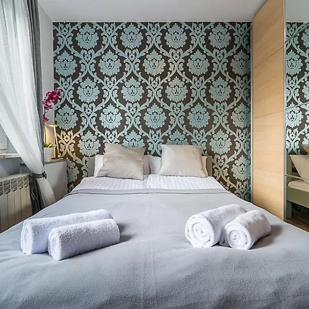 Panska 3 - With Balcony By Renters Апартаменты